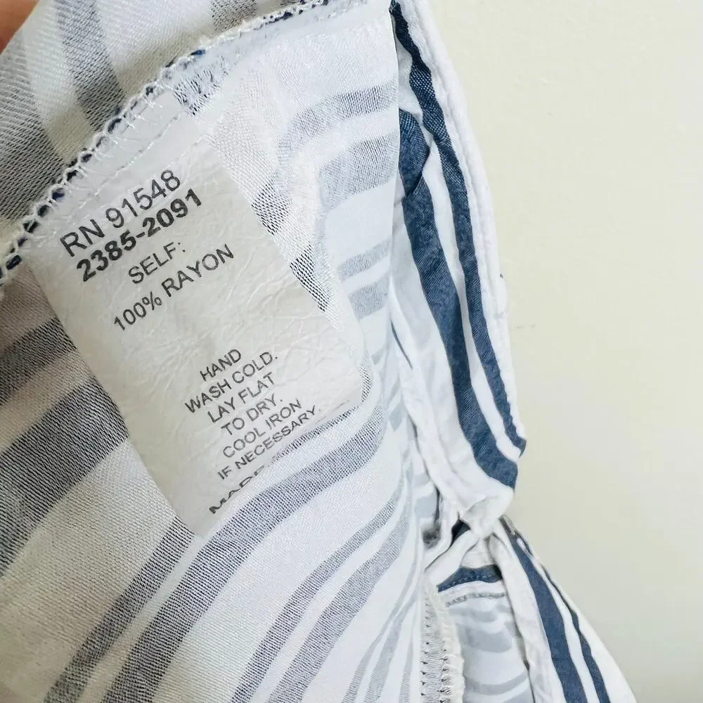 Waverly Grey Pants w Pockets 10 Blue White Stripe Wide Leg Casual Cropped Rayon - Picture 9 of 10